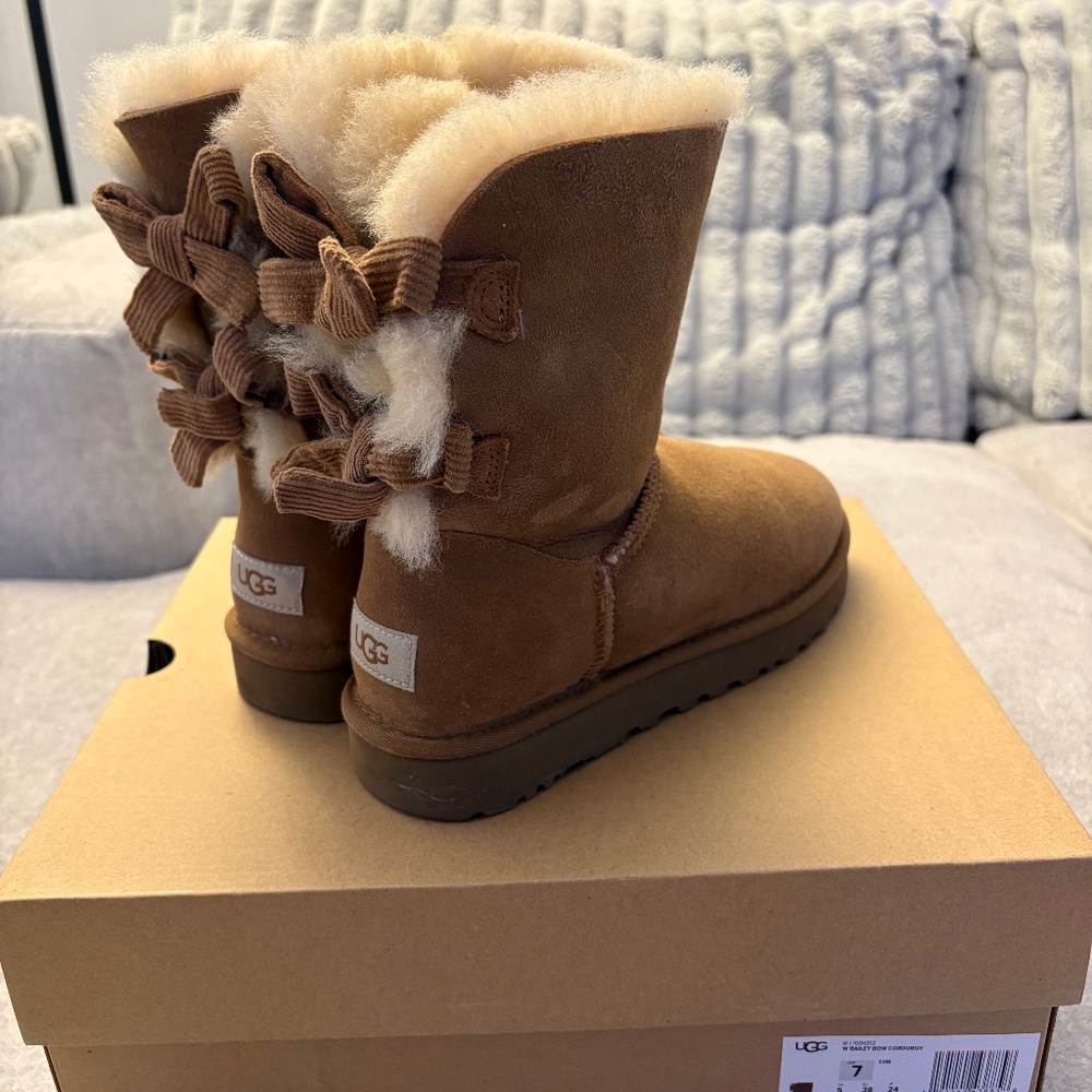 UGG Bailey Bow Corduroy